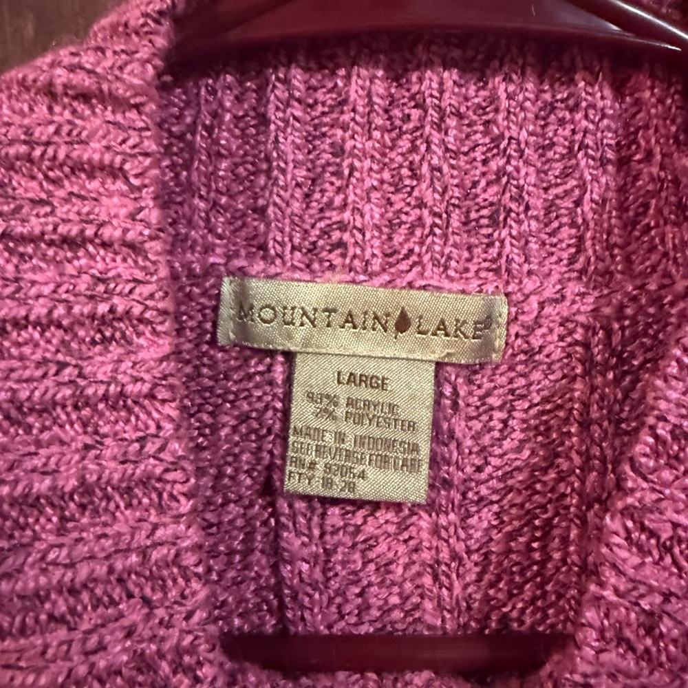 Mountain Lake Women's Berry Knit Sweater